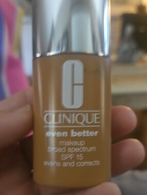 Clinique Even Better Makeup SPF 15 - Warm Tan